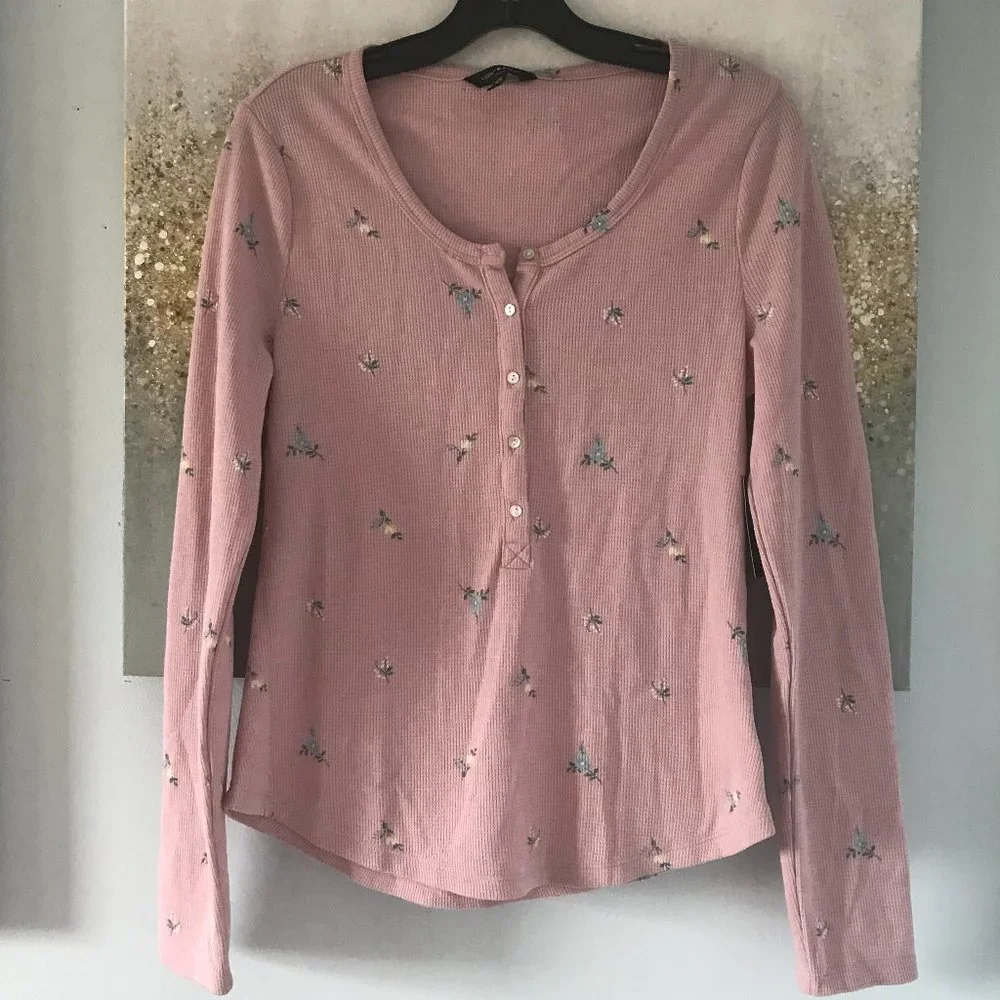 Lucky Brand Pink Floral Henley (NWT) - Picture 1 of 14